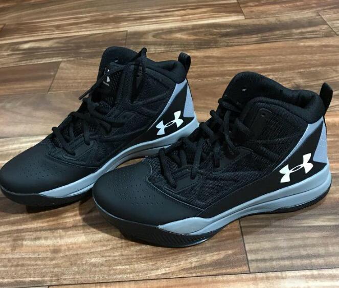 進口安德瑪運動鞋清關需要多久?(安德瑪運動鞋進口報關時效)